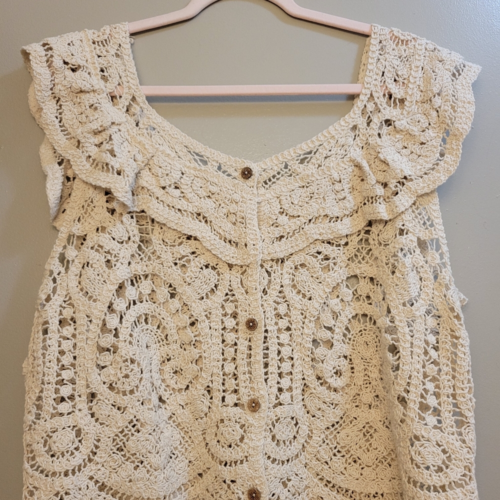 Cream Crochet Sleeveless Top